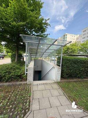 Zugang zur Tiefgarage