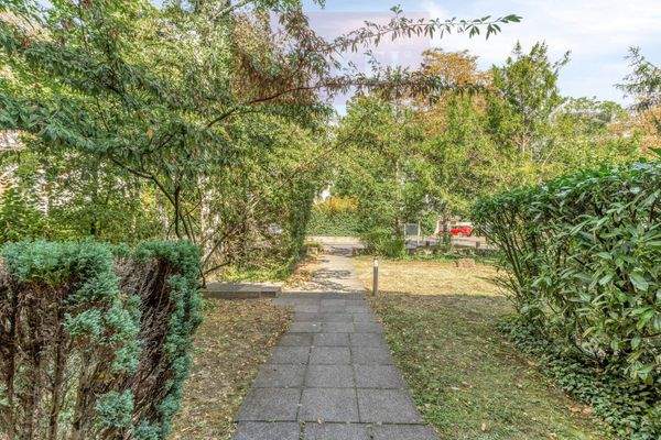 Vorgarten des Hauses