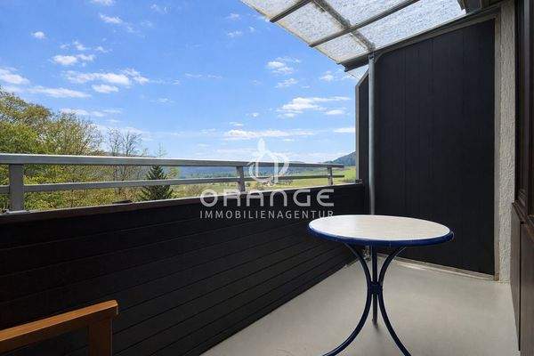 Balkon mit Landblick 