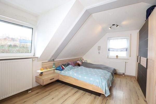 Geräumige Doppelhaushälfte