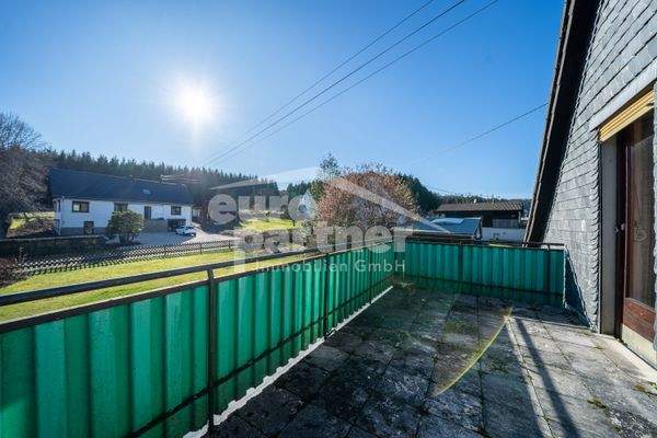 Terrasse (linker Gebäudeteil)