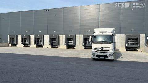 Enzersdorf an der Fischa Halle, Enzersdorf an der Fischa Hallenfläche