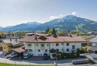 KITZIMMO-Großzügiges Haus mit 3 Wohnungen mieten - Immobilien St. Johann.