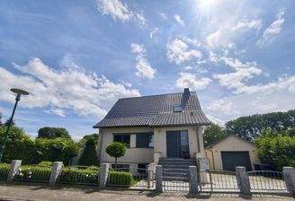 Ansicht Haus und Garten