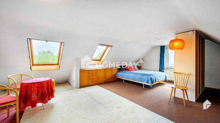 4. OG Schlafzimmer 1