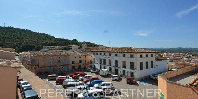 35---Blick-auf-das-Rathaus-II