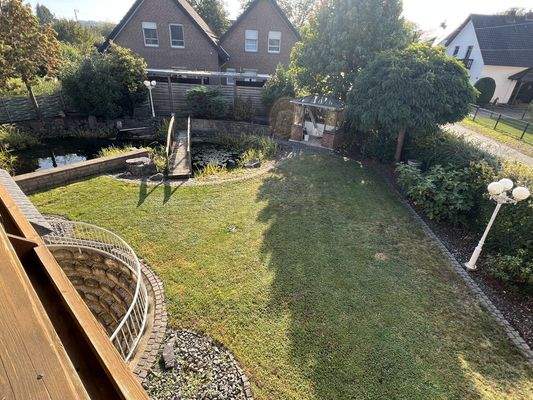 Mit Blick in den Garten