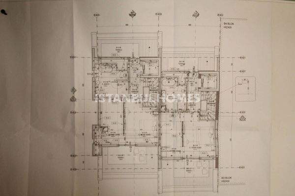 Houses in a Boutique Complex in Istanbul Sarıyer