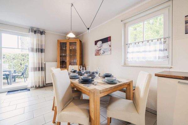 Essbereich m. Terrasse.jpg