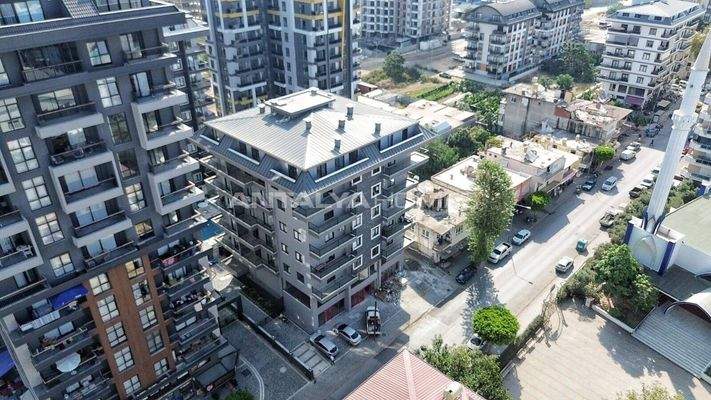 Furnished Apartment with Pool Access in Mahmutlar Alanya