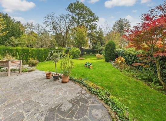 großzügiger Garten