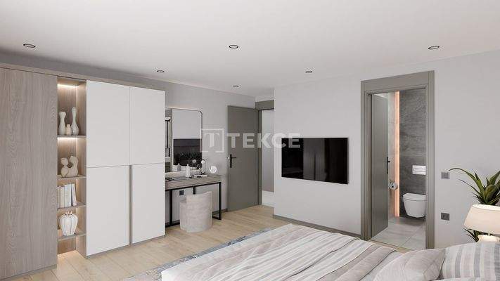 Flats 300 m From the Cliffs in Kaleiçi, Muratpaşa