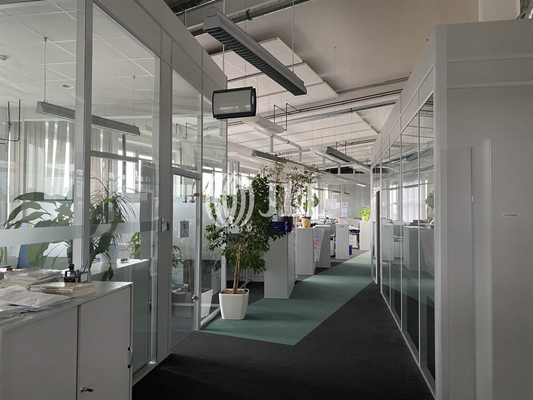 Auf AEG - ElectroLux Flächen-2