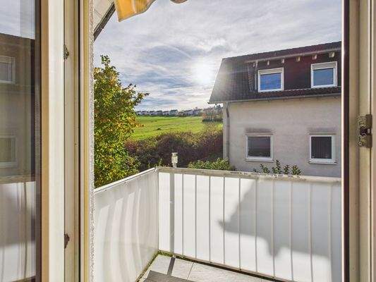 Sonnenbalkon mit Aussicht ins Grüne 
