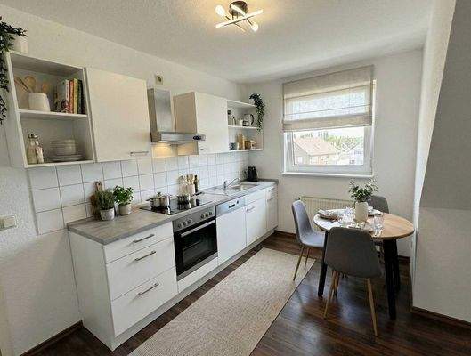 Küche Wohnung links virtueller Renovierungsvorschl