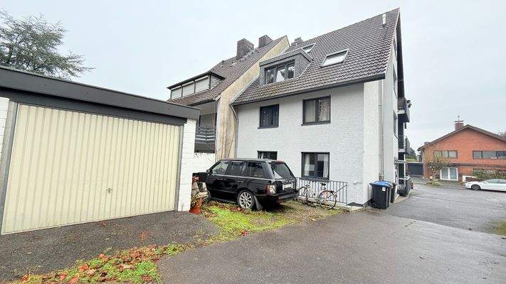 Rückseite & Garagen/Stellplatz