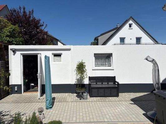 Gartenhaus + Garagen