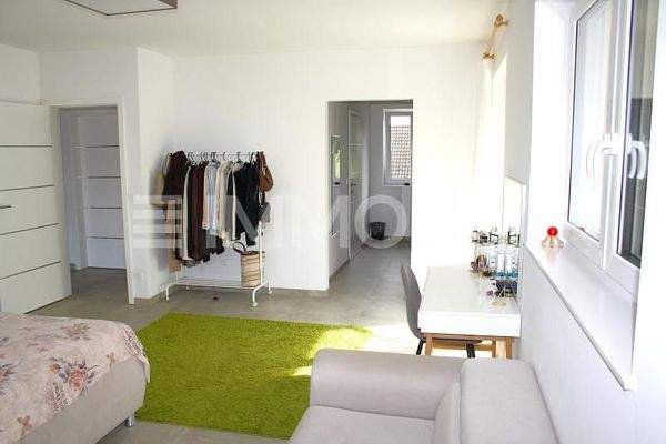 Zugang Bad und Ankleide