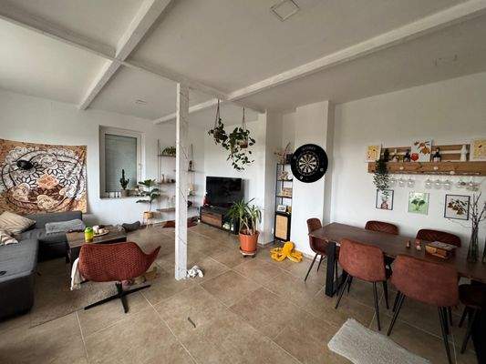 Wohnung EG: Wohn- und Essbereich