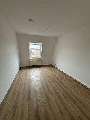 PHOTO-2025-12-10-11-07-04_4