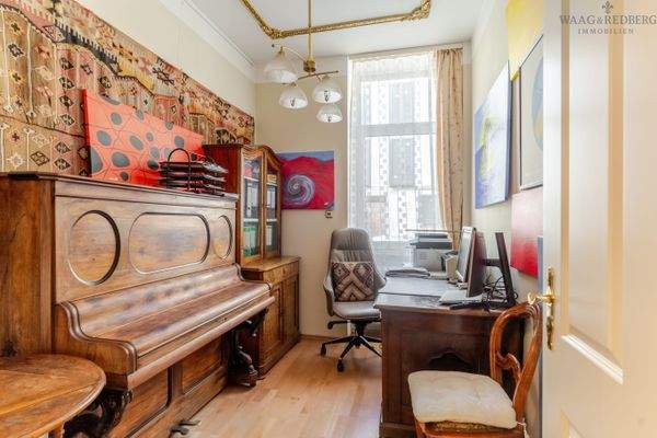 Kind / Arbeitszimmer