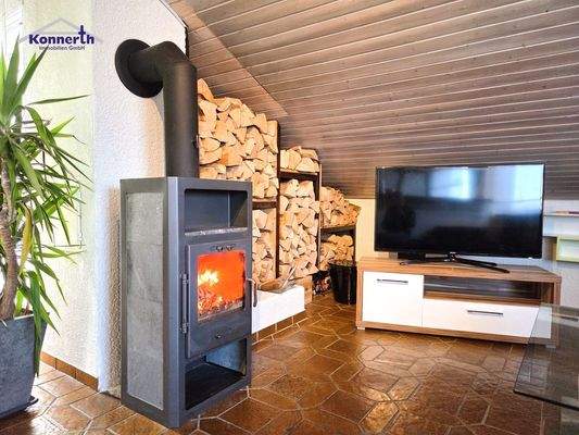 wohlfühlen mit Kamin im Wohnzimmer