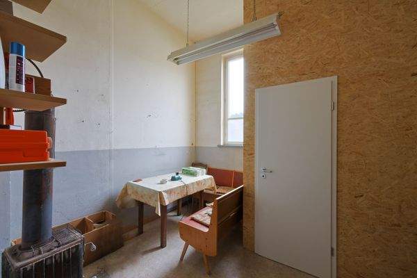 Pausenraum mit WC.jpg