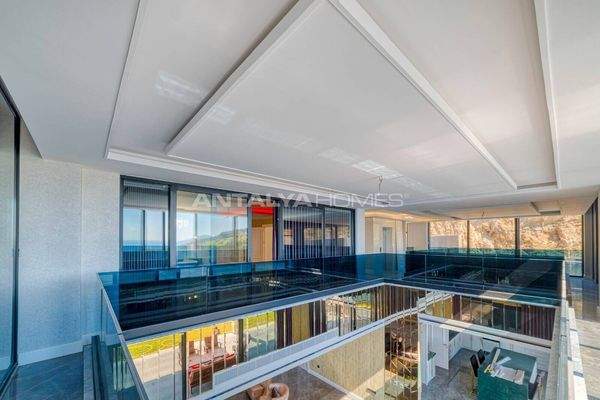 Manor House with Private Pool Near Beach in Kargicak Alanya