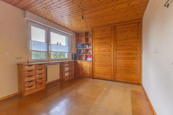 Kinderzimmer mit Einbauschrank