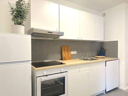 Moderne Küche in WG-Zimmer