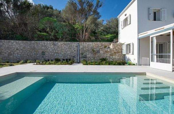 Kreta: Moderne 2-Schlafzimmer-Villa mit privatem Pool in Almyrida zu verkaufen
