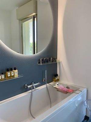 Das Badezimmer im Eingangsgeschoss