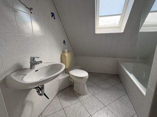 Bad im Dachgeschoss