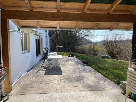 von Garage direkt auf die Terrasse