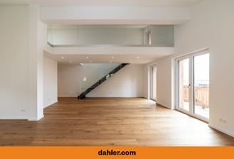 Wohnzimmer mit Galerie