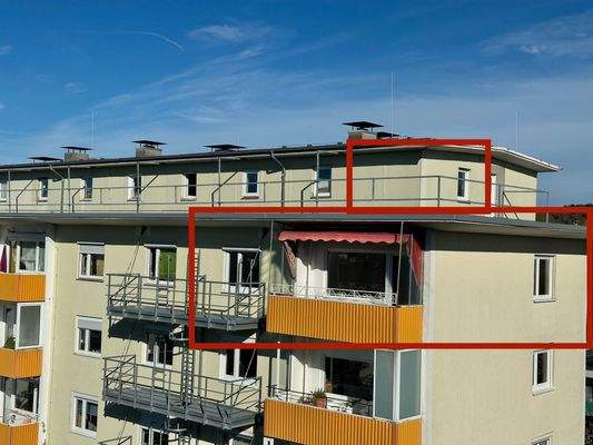 Wohnung und Abstellraum im Dachgeschoss