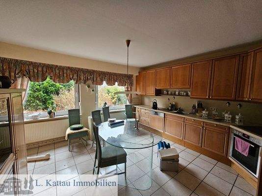 großzügige Wohnküche