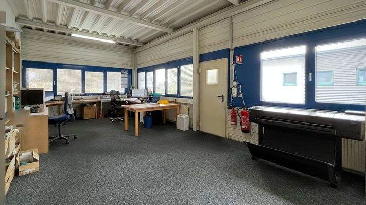 Obergeschoss I Komfortable und helle Büros