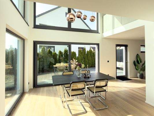 Galerie mit Zugang zur Terrasse