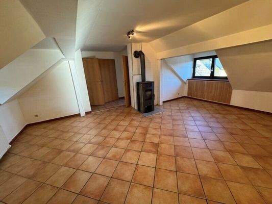 Wohn- Esszimmer - Geräumiges 3 Zimmer Appartement im Dachgeschoss mit PKW-Stellplatz Miete Grödig Salzburg