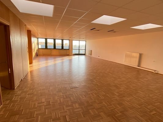 Büroraum teilbar (hinten)