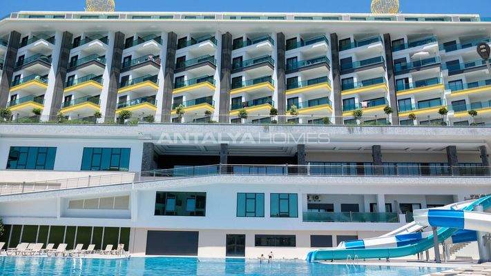 Key-Ready Flats in a Complex with Private Beach in Kargicak Alanya