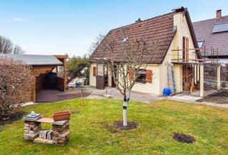 Grundstück mit Haus