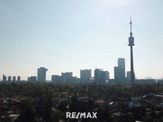 UNO-City und Donauturm