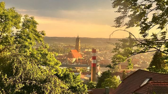 Ausblick von Terrasse im Erdgeschoss.JPG