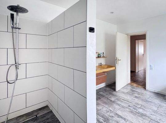 Badezimmer Erdgeschoss