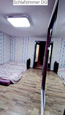 Schlafzimmer DG
