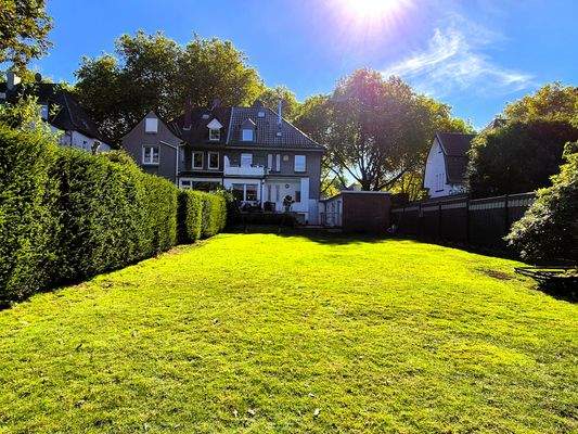 Rückansicht mit Garten