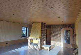 das großzügiges Wohnzimmer