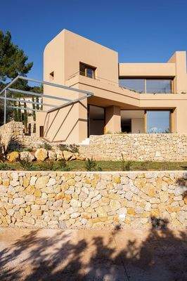 Moderne Villa mit Blick auf den Golfplatz zu verkaufen in Pollensa, Mallorca